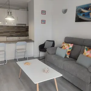 apartamento-primera-linea-playa-vista-espectacular.in-canary-islands.com/